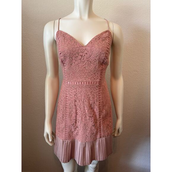 NWT StyleStalker Julia Mini Dress nude - Picture 6 of 6